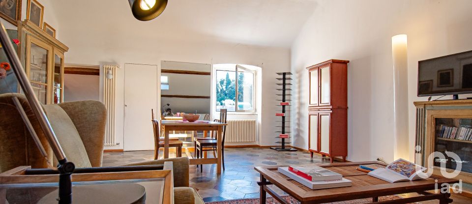 Bilocale di 70 m² a Genova (16126)