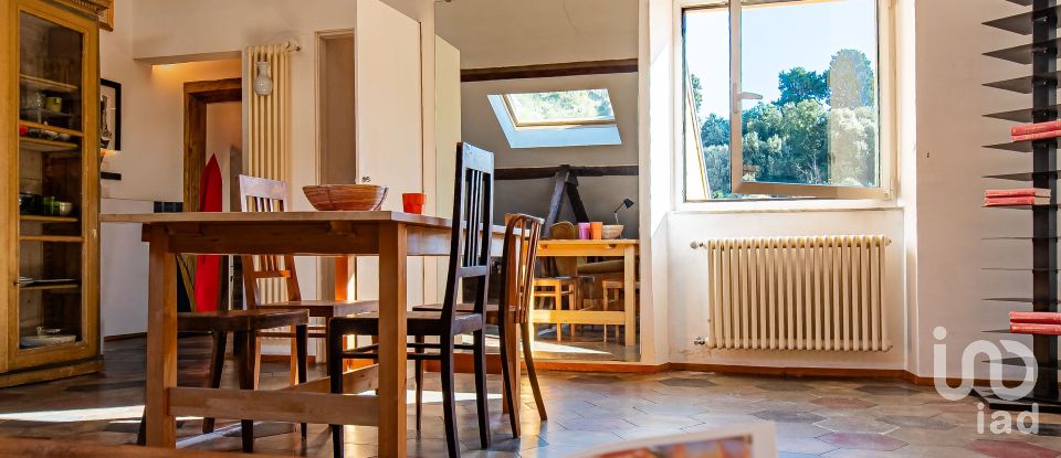 Bilocale di 70 m² a Genova (16126)