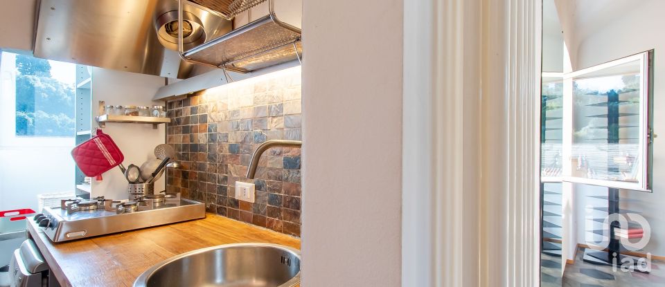 Bilocale di 70 m² a Genova (16126)