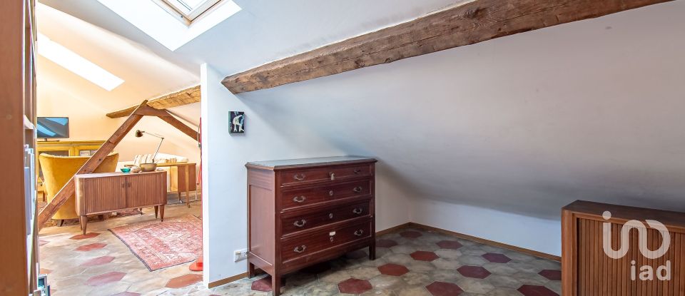 Bilocale di 70 m² a Genova (16126)