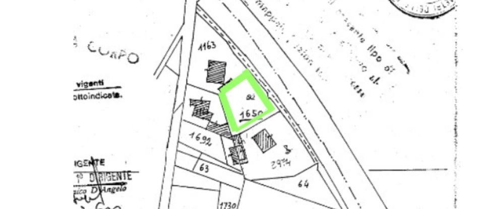 Terreno di 1.185 m² in Erba (22036)