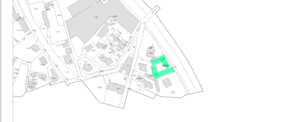 Terreno di 1.185 m² in Erba (22036)