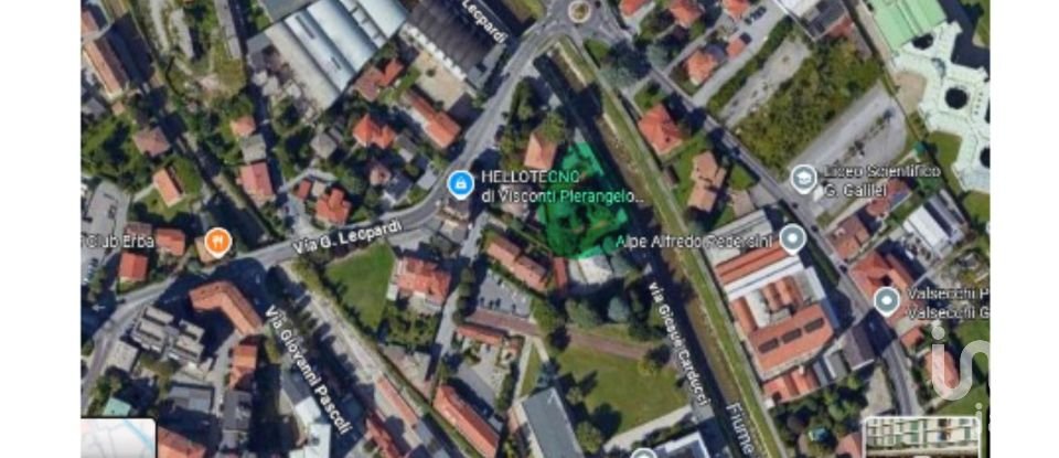 Terreno di 1.185 m² in Erba (22036)