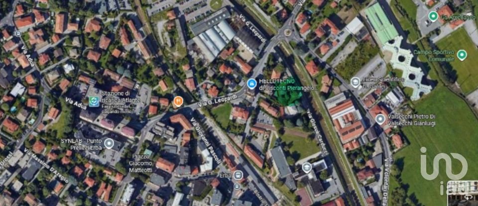 Terreno di 1.185 m² in Erba (22036)