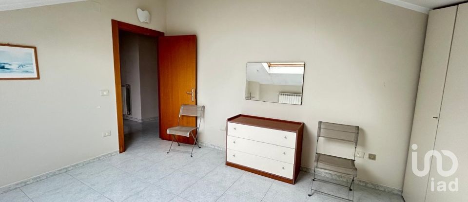 Loft 4 rooms of 105 m² in San Nicola la Strada (81020)