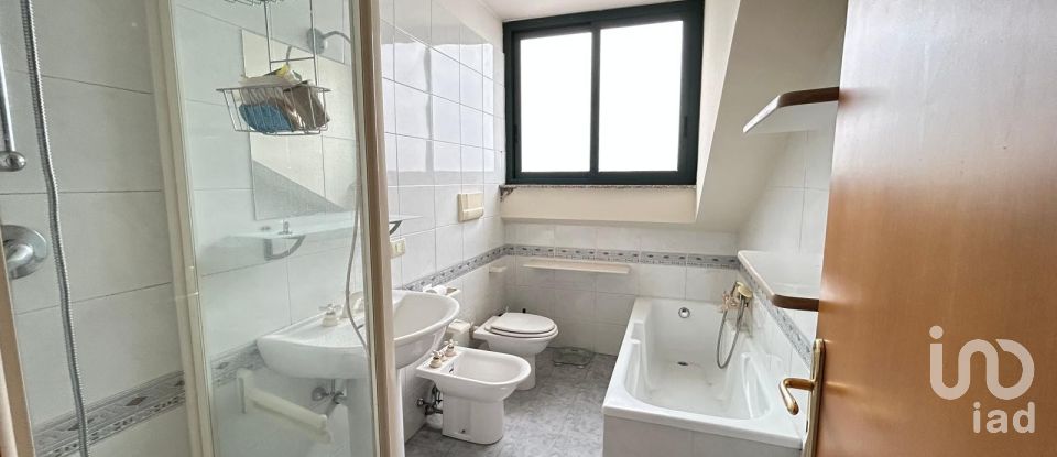 Loft 4 rooms of 105 m² in San Nicola la Strada (81020)