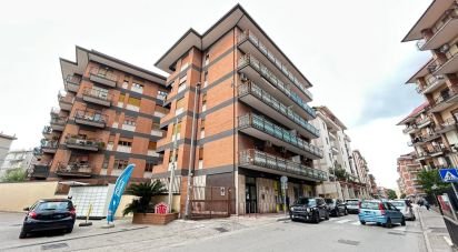 Appartamento 5 locali di 140 m² a Caserta (81022)