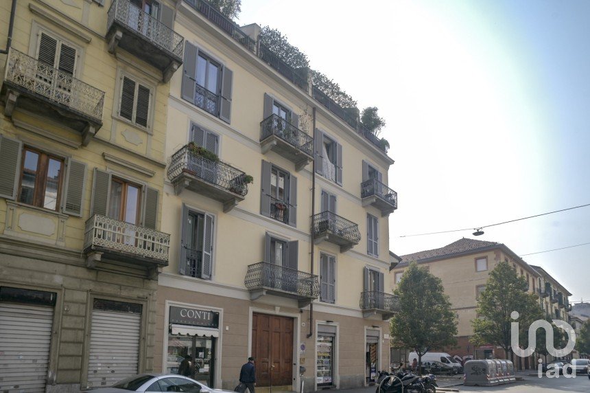 Three-room apartment of 75 m² in Torino (10155)