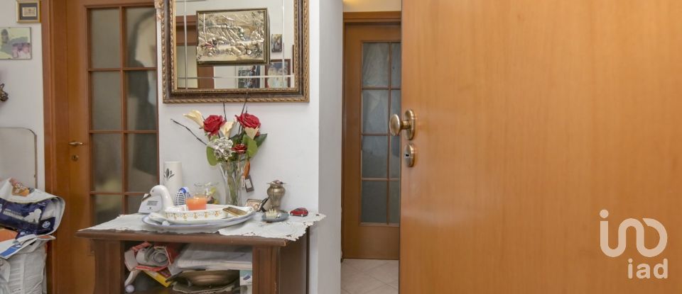 Three-room apartment of 75 m² in Torino (10155)