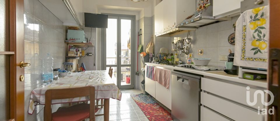 Three-room apartment of 75 m² in Torino (10155)
