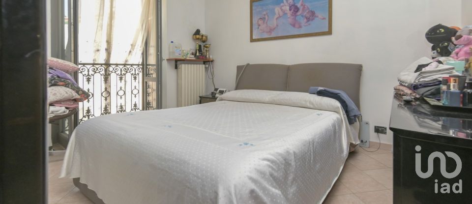 Three-room apartment of 75 m² in Torino (10155)