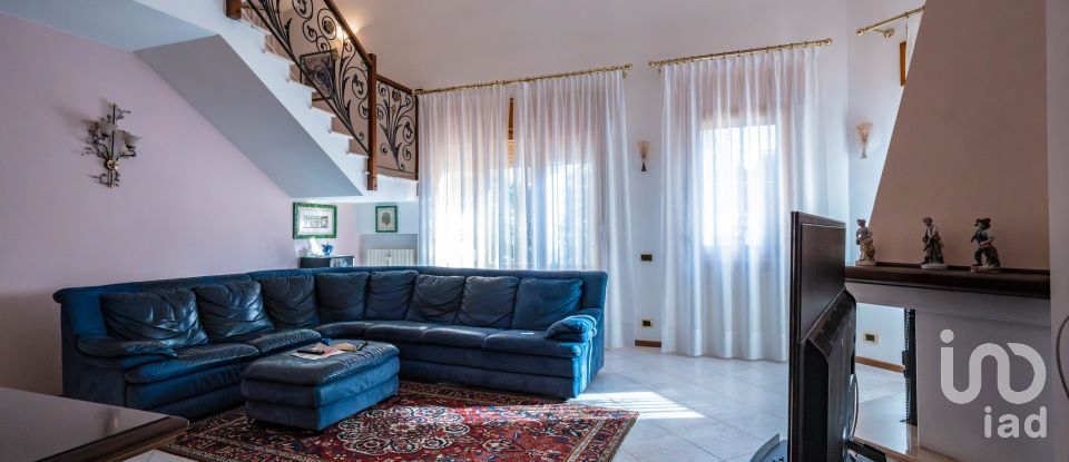 Casa indipendente 5 locali di 260 m² in Portomaggiore (44015)