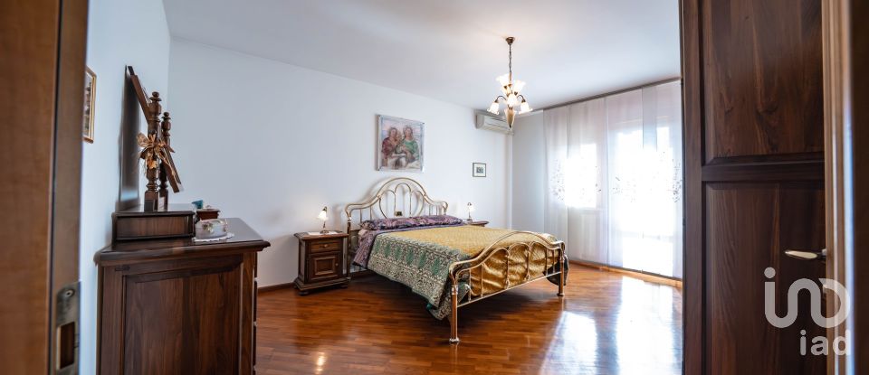 Casa indipendente 5 locali di 260 m² in Portomaggiore (44015)