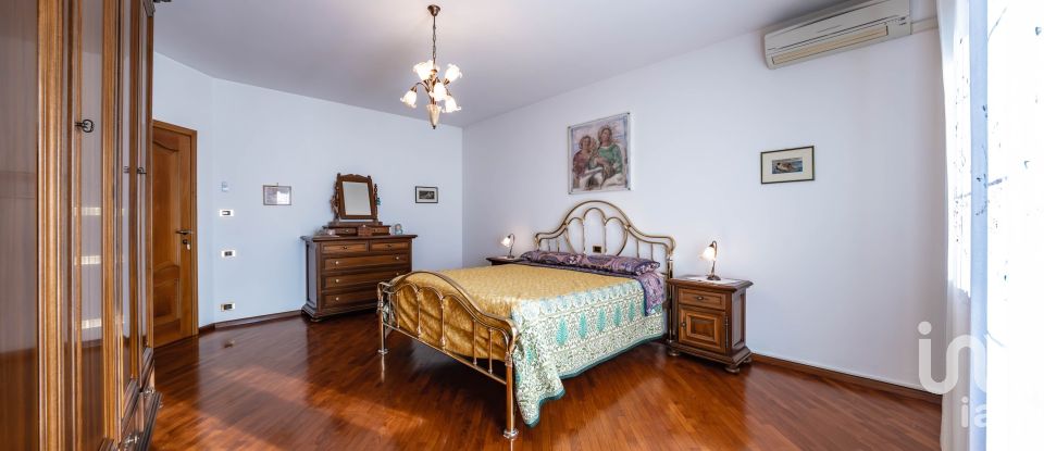 Casa indipendente 5 locali di 260 m² in Portomaggiore (44015)