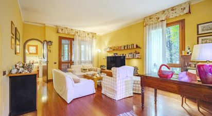 Appartamento 5 locali di 170 m² a Milano (20125)