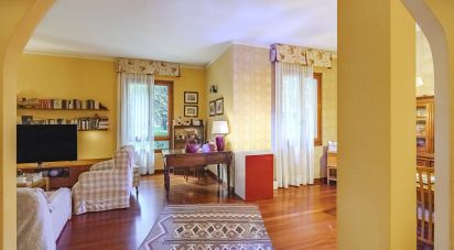 Appartamento 5 locali di 170 m² a Milano (20125)