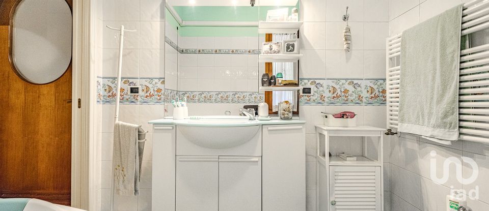 Apartment 5 rooms of 170 m² in Milano (20125)