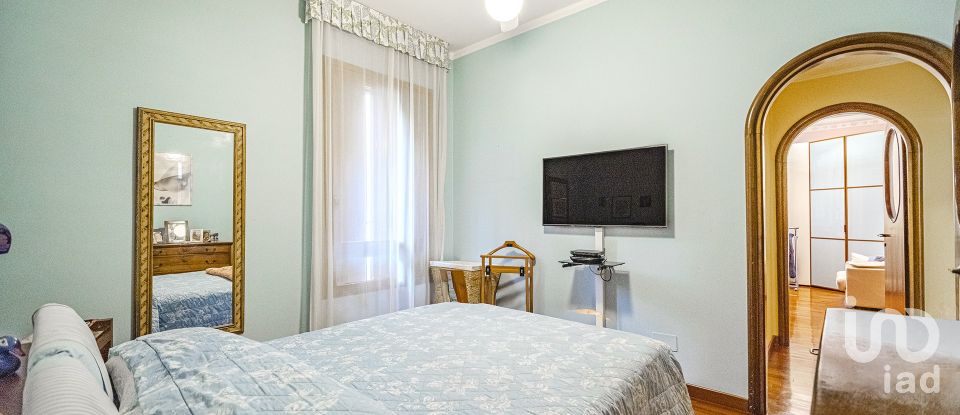 Apartment 5 rooms of 170 m² in Milano (20125)