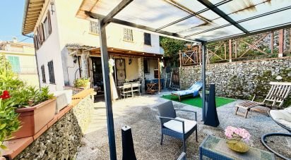 Casale 9 locali di 203 m² in Bargagli (16021)