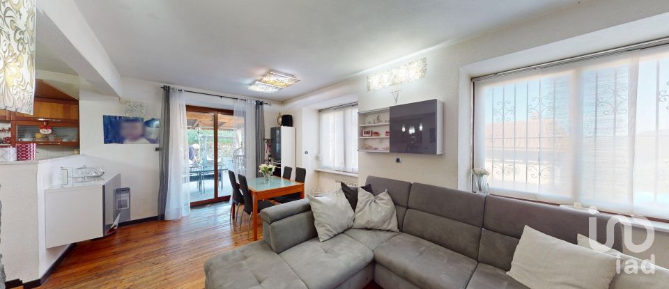 Farm 9 rooms of 203 m² in Bargagli (16021)