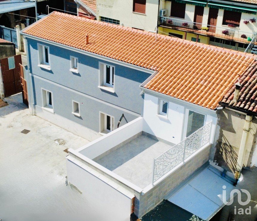 Apartment 5 rooms of 78 m² in Badia Polesine (45021)