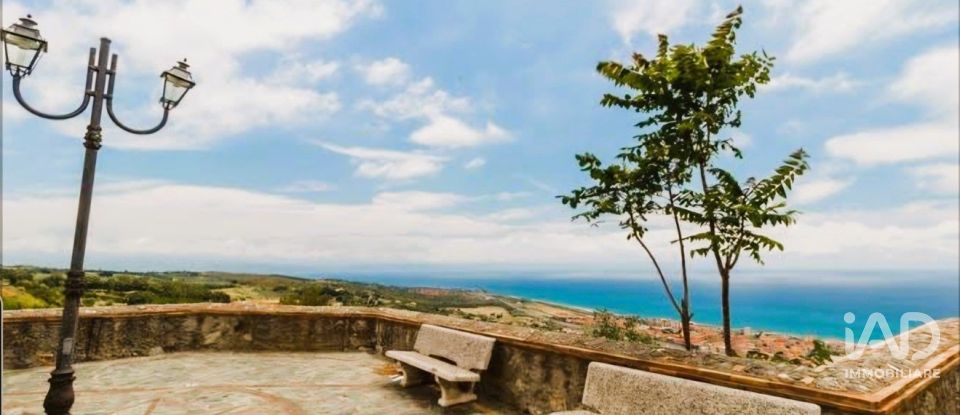 Casa indipendente 3 locali di 60 m² in Falerna (88042)