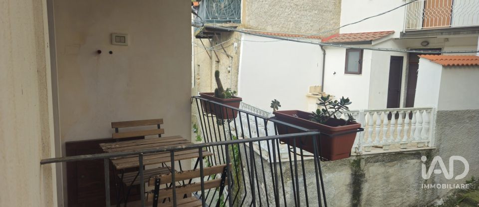 Casa indipendente 3 locali di 60 m² in Falerna (88042)