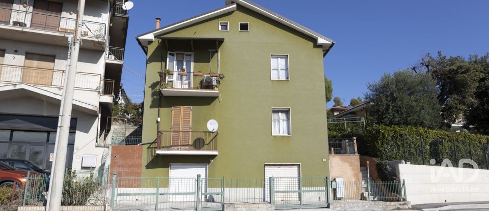 Four-room apartment of 132 m² in Osimo (60027)