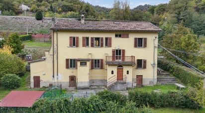 Casale 10 locali di 323 m² in Marradi (50034)