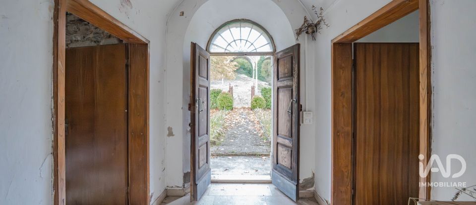 Farm 10 rooms of 323 m² in Marradi (50034)