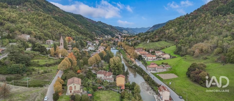 Farm 10 rooms of 323 m² in Marradi (50034)