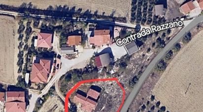 Casa indipendente / Villa 12 locali di 170 m² in Morro d'Oro (64020)