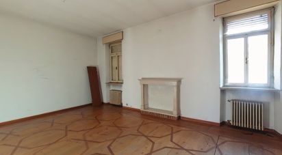 Appartamento 9 locali di 351 m² a San Martino dall'Argine (46010)