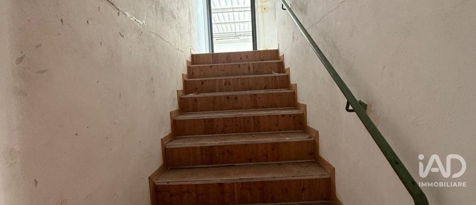 Warehouse of 340 m² in Arezzo (52100)