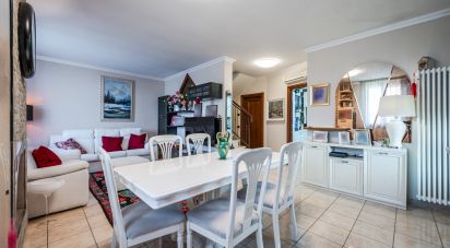 Villa a schiera 4 locali di 133 m² in Cavezzo (41032)