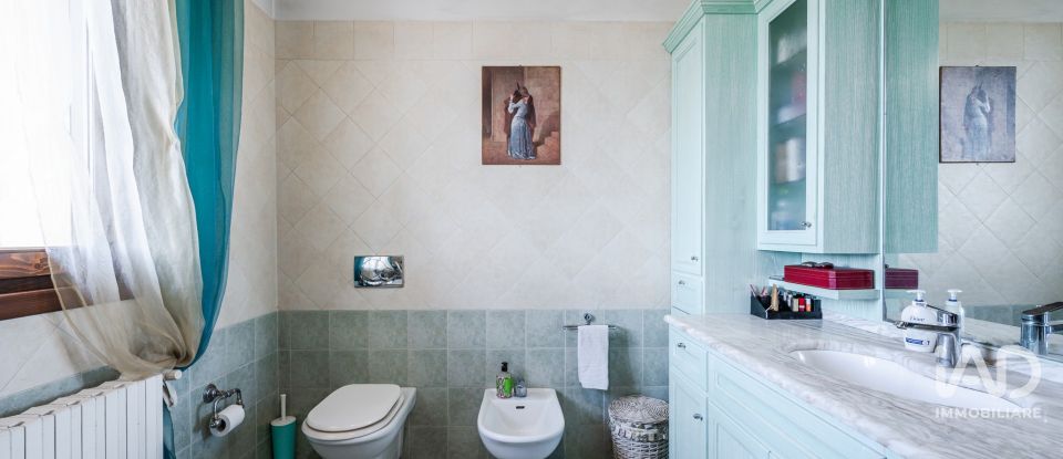 Traditional house 4 rooms of 133 m² in Cavezzo (41032)