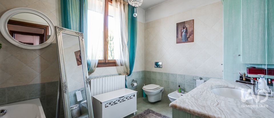 Traditional house 4 rooms of 133 m² in Cavezzo (41032)