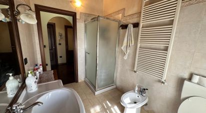 Casa indipendente / Villa 4 locali di 130 m² in Cavezzo (41032)