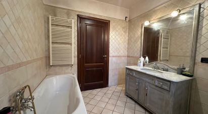 Casa indipendente / Villa 4 locali di 130 m² in Cavezzo (41032)