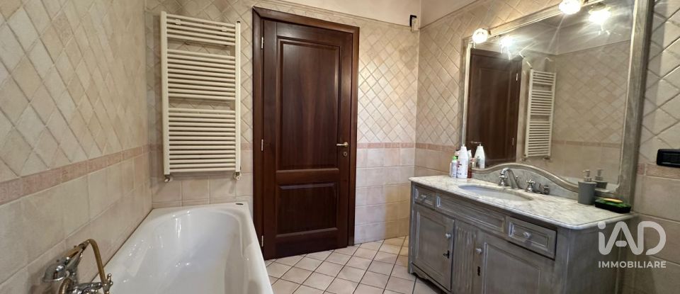 House 4 rooms of 130 m² in Cavezzo (41032)