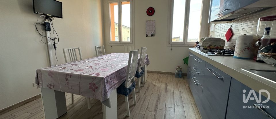 House 4 rooms of 140 m² in Cavezzo (41032)