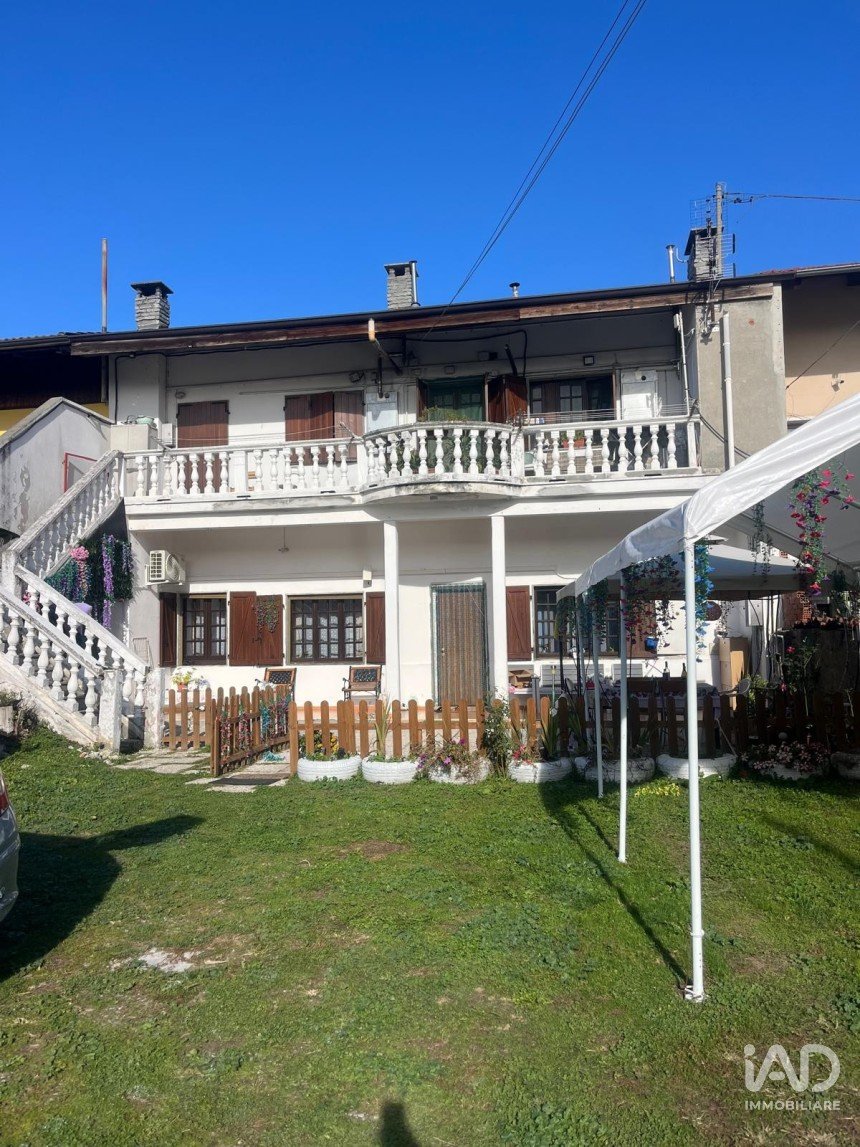 Casa indipendente 10 locali di 240 m² in Bosconero (10080)