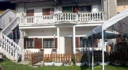 Casa indipendente 10 locali di 240 m² in Bosconero (10080)