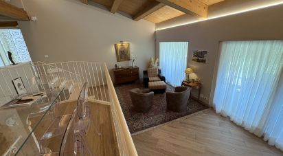 Casale 6 locali di 275 m² in Arezzo (52100)
