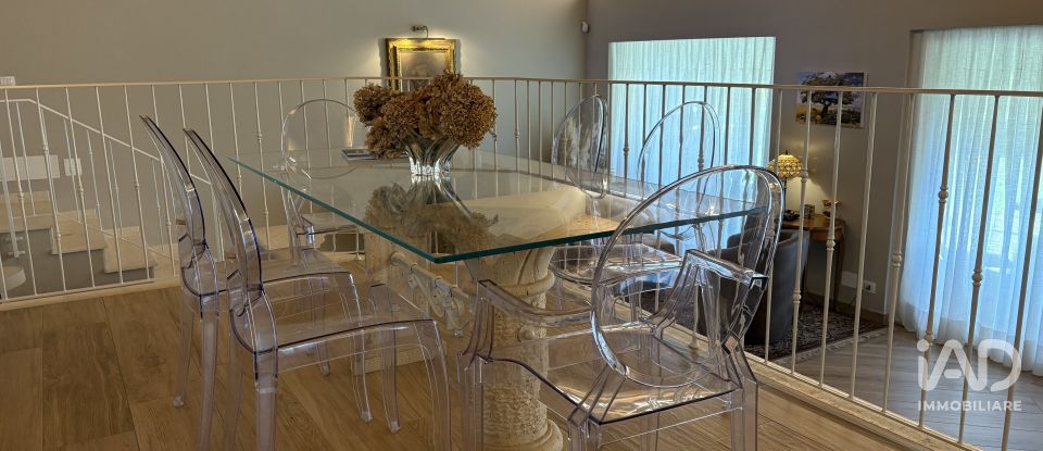 Casale 6 locali di 275 m² in Arezzo (52100)