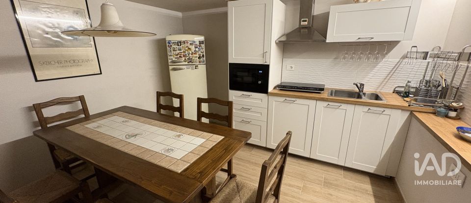 Casale 6 locali di 275 m² in Arezzo (52100)