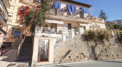 Casa indipendente 6 locali di 140 m² in Sanremo (18038)