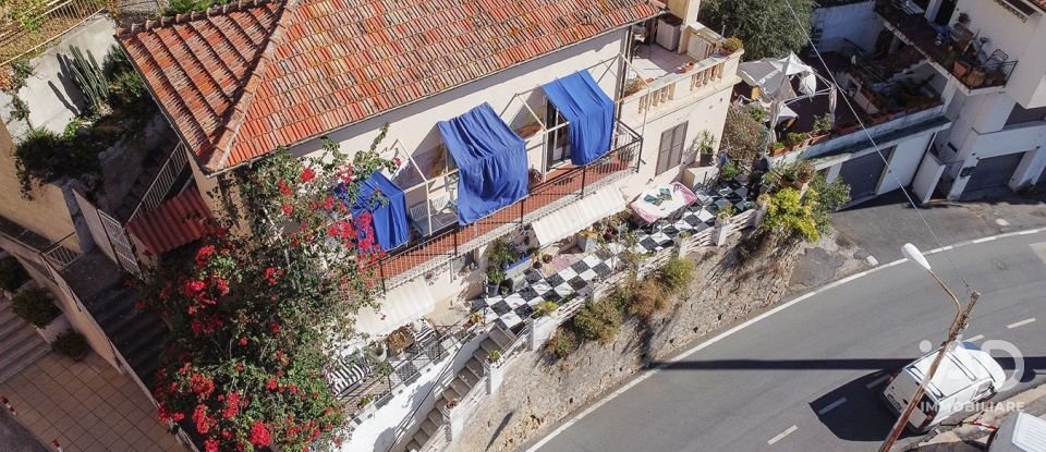 Casa indipendente 6 locali di 140 m² in Sanremo (18038)