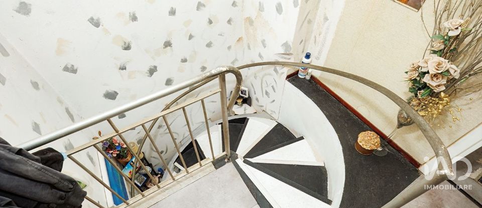 Casa indipendente 6 locali di 140 m² in Sanremo (18038)