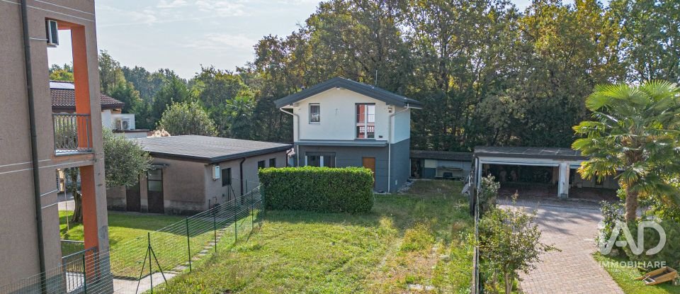 Casale 3 locali di 145 m² in Novedrate (22060)